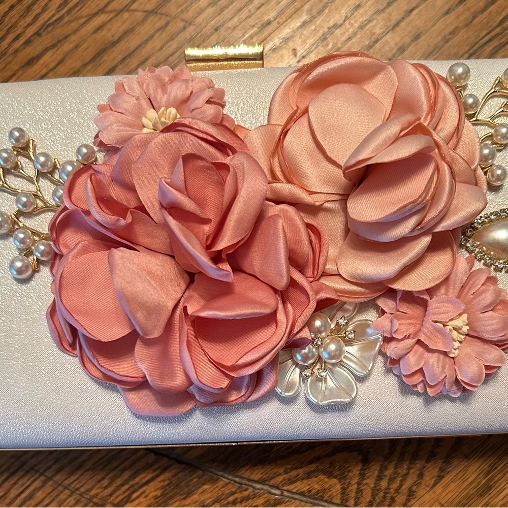 Clutch purse